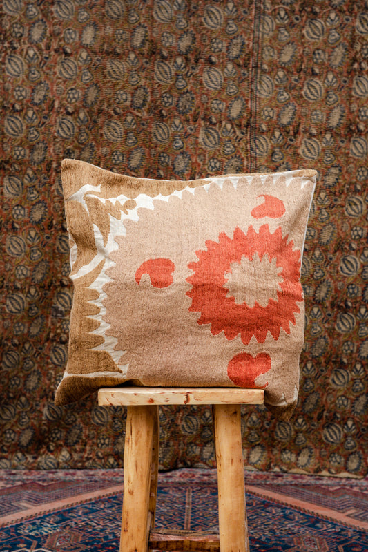 Coussin suzani Bala